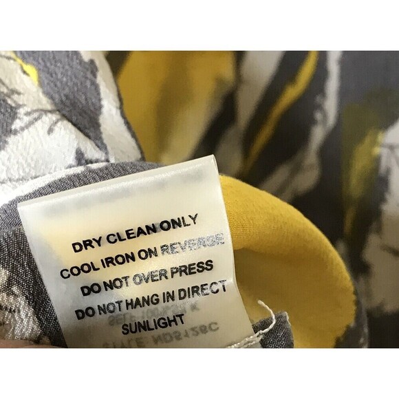 Pure Sugar Womens 100% Silk Pullover Top‎ Size L Animal Print V Neck Yellow Gray - Picture 7 of 7